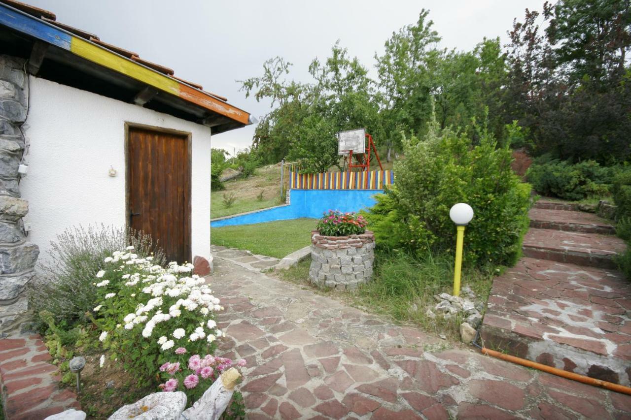 Chuchi Guest House 1 Zlatna Panega Buitenkant foto