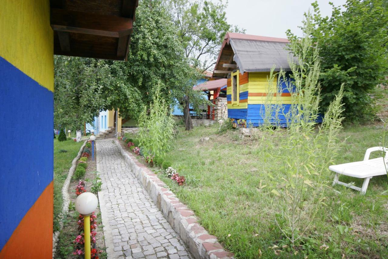 Chuchi Guest House 1 Zlatna Panega Buitenkant foto